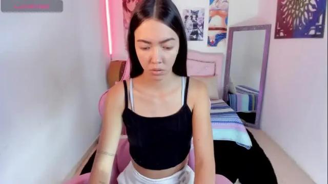 Image 2 of valerie_fox18 Stream on Chaturbate on 15 days ago