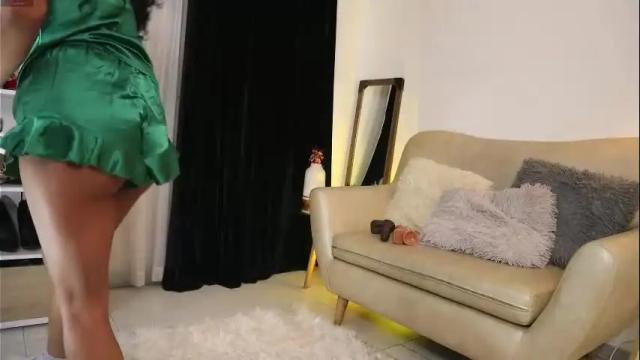 Image 10 of valeriebony Stream on Chaturbate on 3 days ago