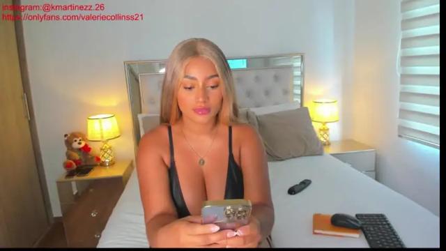 Image 7 of valeriecollinss_ Stream on Chaturbate on 6 months ago