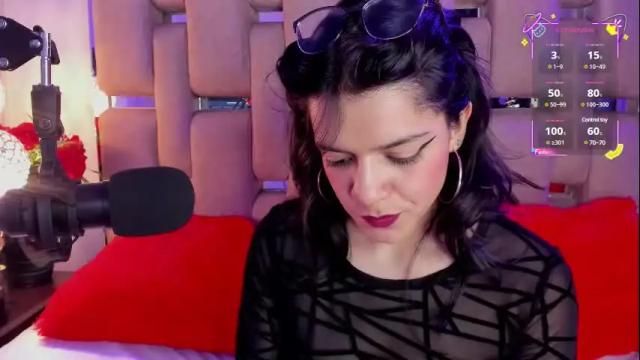 Image 6 of valeriekay_ Stream on Chaturbate on 1 month ago
