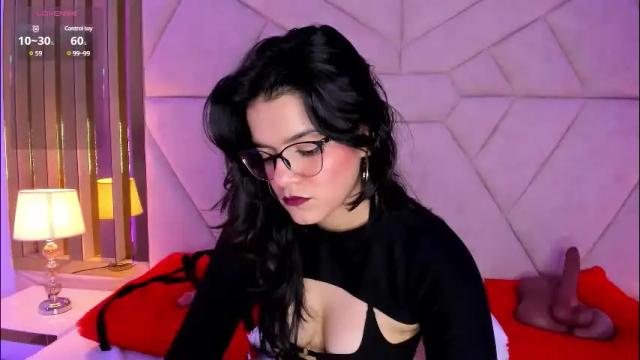 Image 8 of valeriekay_ Stream on Chaturbate on 2 months ago