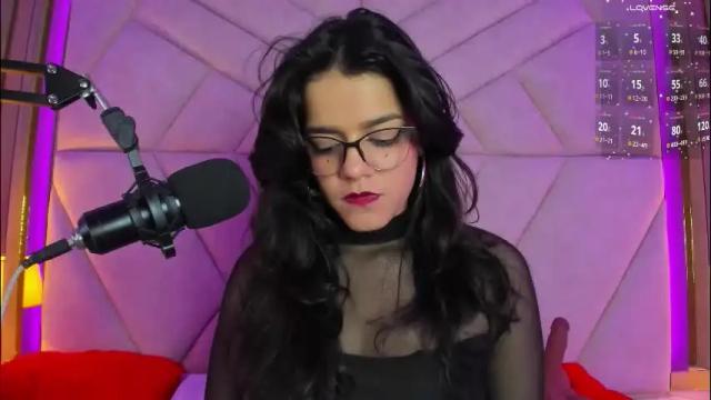 Image 12 of valeriekay_ Stream on Chaturbate on 1 month ago
