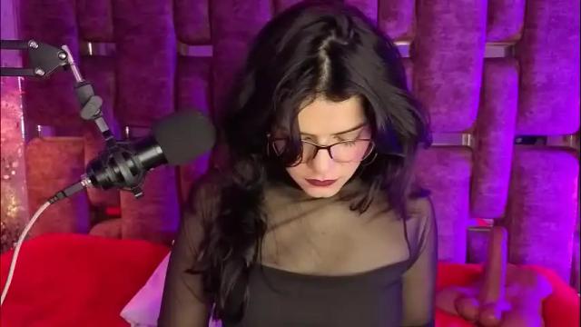 Image 3 of valeriekay_ Stream on Chaturbate on 1 month ago