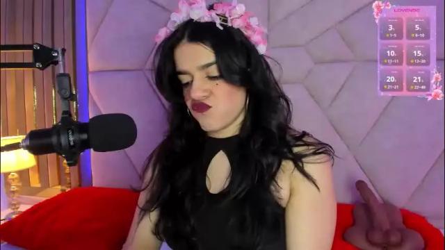 Image 4 of valeriekay_ Stream on Chaturbate on 1 month ago