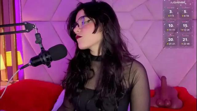 Image 11 of valeriekay_ Stream on Chaturbate on 26 days ago