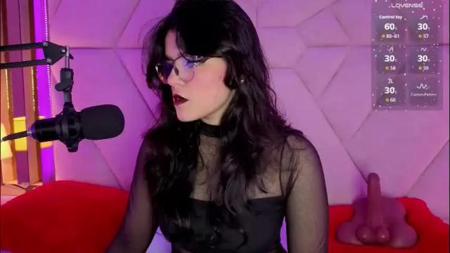 Image 3 of valeriekay_ Stream on Chaturbate on 26 days ago