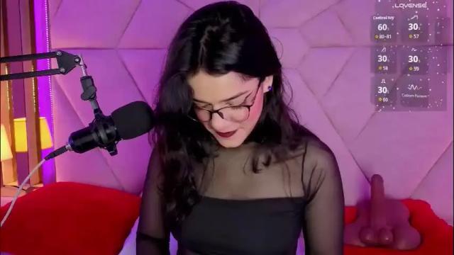 Image 8 of valeriekay_ Stream on Chaturbate on 26 days ago