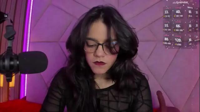 Image 4 of valeriekay_ Stream on Chaturbate on 25 days ago