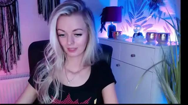 Image 10 of valerieluvsugar Stream on Chaturbate on 16 months ago