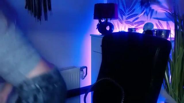 Image 12 of valerieluvsugar Stream on Chaturbate on 17 months ago