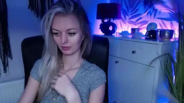 Image 7 of valerieluvsugar Stream on Chaturbate on 17 months ago