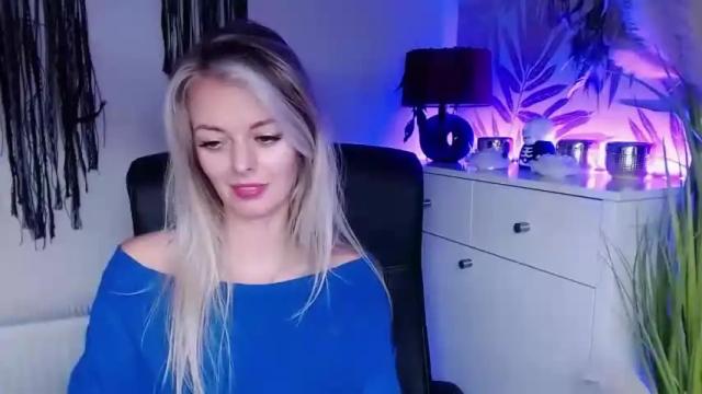 Image 12 of valerieluvsugar Stream on Chaturbate on 16 months ago