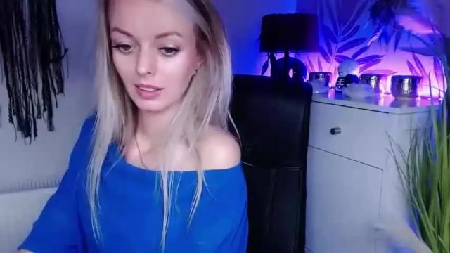 Image 2 of valerieluvsugar Stream on Chaturbate on 16 months ago