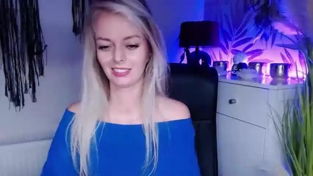 Image 6 of valerieluvsugar Stream on Chaturbate on 16 months ago