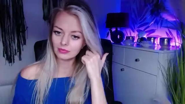 Image 8 of valerieluvsugar Stream on Chaturbate on 16 months ago