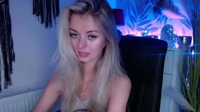 Image 10 of valerieluvsugar Stream on Chaturbate on 12 months ago