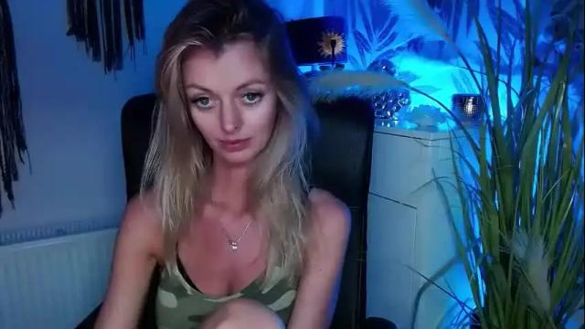 Image 4 of valerieluvsugar Stream on Chaturbate on 10 days ago
