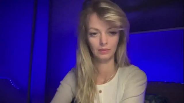 Image 4 of valerieluvsugar Stream on Chaturbate on 3 months ago