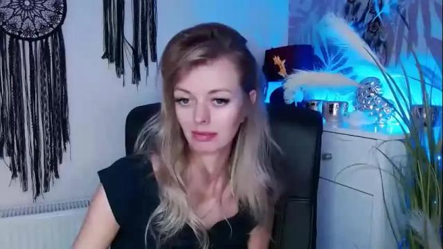 Image 11 of valerieluvsugar Stream on Chaturbate on 1 month ago
