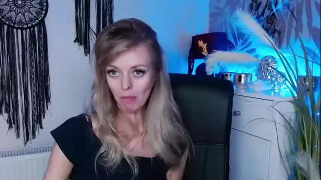 Image 12 of valerieluvsugar Stream on Chaturbate on 1 month ago