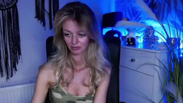 Image 7 of valerieluvsugar Stream on Chaturbate on 1 month ago