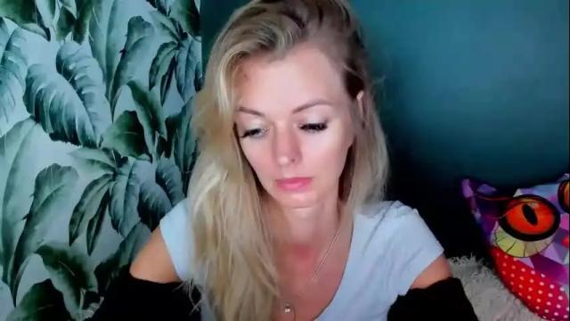 Image 11 of valerieluvsugar Stream on Chaturbate on 1 month ago
