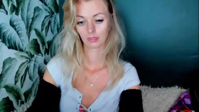 Image 6 of valerieluvsugar Stream on Chaturbate on 1 month ago