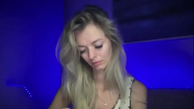 Image 6 of valerieluvsugar Stream on Chaturbate on 1 month ago