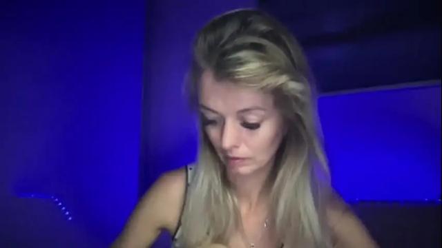 Image 8 of valerieluvsugar Stream on Chaturbate on 1 month ago