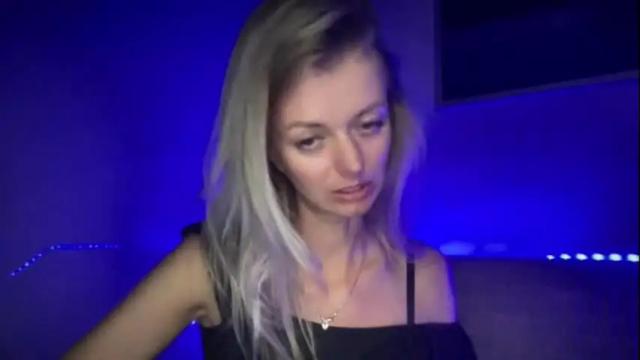 Image 12 of valerieluvsugar Stream on Chaturbate on 1 month ago