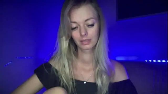Image 3 of valerieluvsugar Stream on Chaturbate on 1 month ago