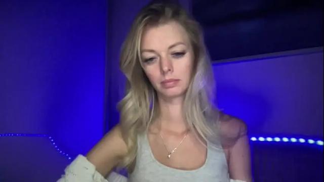 Image 3 of valerieluvsugar Stream on Chaturbate on 29 days ago