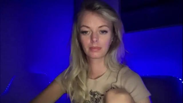 Image 7 of valerieluvsugar Stream on Chaturbate on 3 days ago