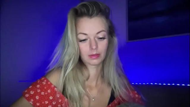 Image 2 of valerieluvsugar Stream on Chaturbate on 4 months ago