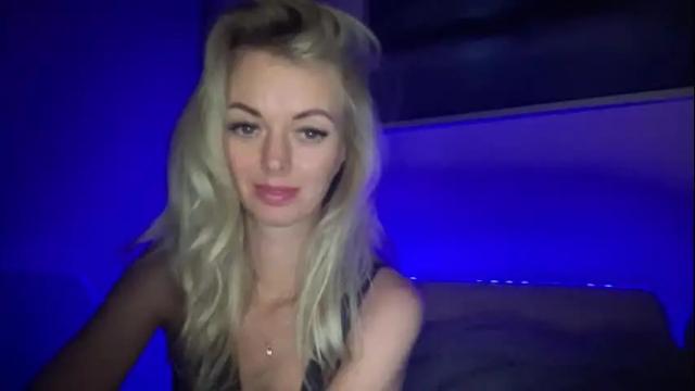 Image 4 of valerieluvsugar Stream on Chaturbate on 2 months ago