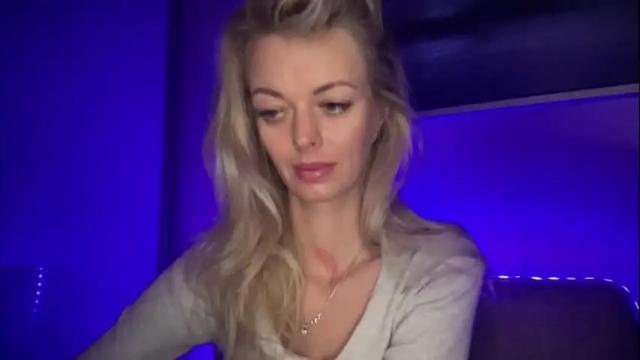 Image 2 of valerieluvsugar Stream on Chaturbate on 1 month ago