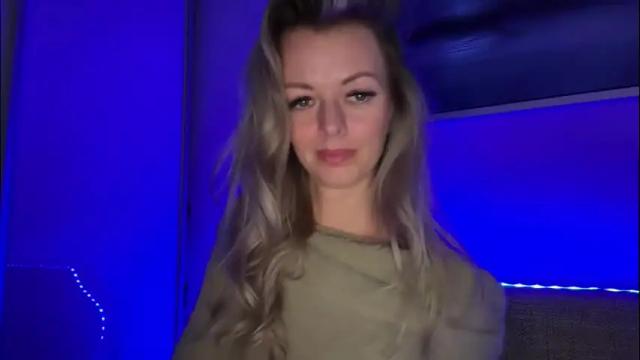 Image 12 of valerieluvsugar Stream on Chaturbate on 1 month ago