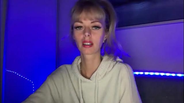 Image 4 of valerieluvsugar Stream on Chaturbate on 1 month ago