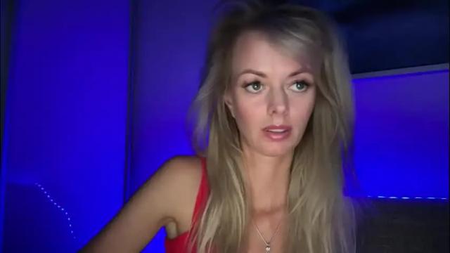 Image 3 of valerieluvsugar Stream on Chaturbate on 24 days ago