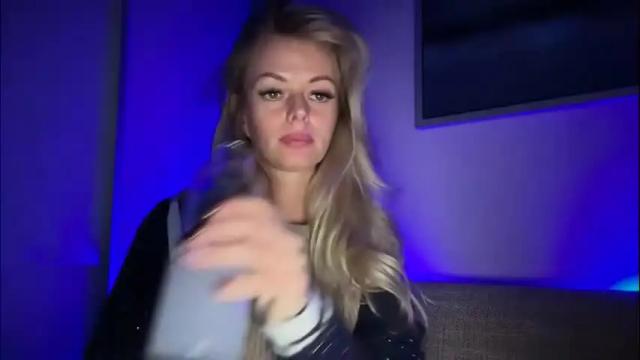 Image 11 of valerieluvsugar Stream on Chaturbate on 12 days ago