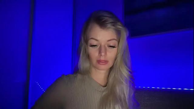 Image 4 of valerieluvsugar Stream on Chaturbate on 12 days ago