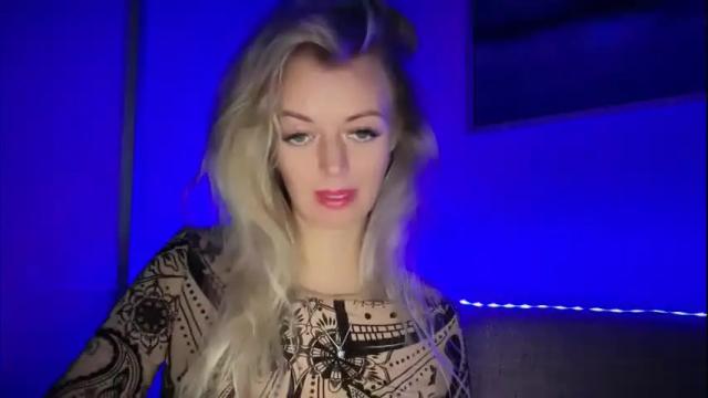 Image 8 of valerieluvsugar Stream on Chaturbate on 8 days ago