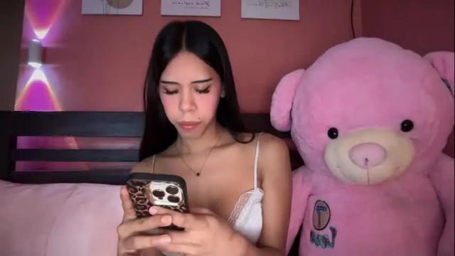 Image 3 of valerieriches Stream on Chaturbate on 6 months ago