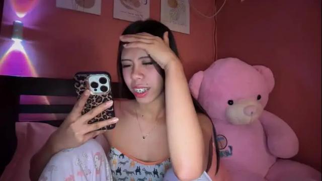 Image 2 of valerieriches Stream on Chaturbate on 6 months ago