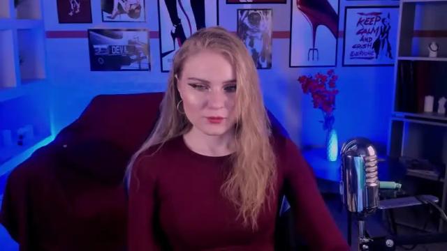 Image 8 of valerieviolette Stream on Chaturbate on 13 months ago