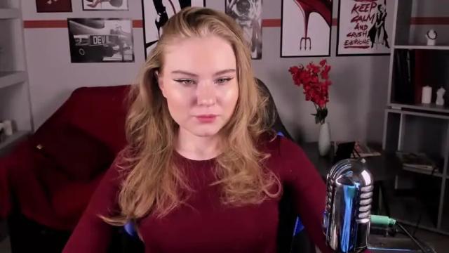 Image 6 of valerieviolette Stream on Chaturbate on 15 months ago