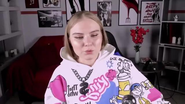 Image 12 of valerieviolette Stream on Chaturbate on 13 months ago