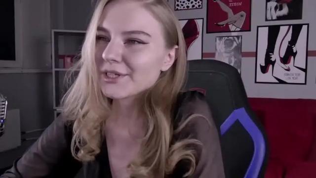 Image 8 of valerieviolette Stream on Chaturbate on 13 months ago
