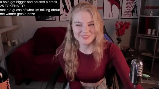 Image 2 of valerieviolette Stream on Chaturbate on 12 months ago