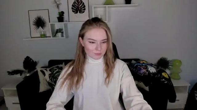 Image 8 of valerieviolette Stream on Chaturbate on 12 months ago